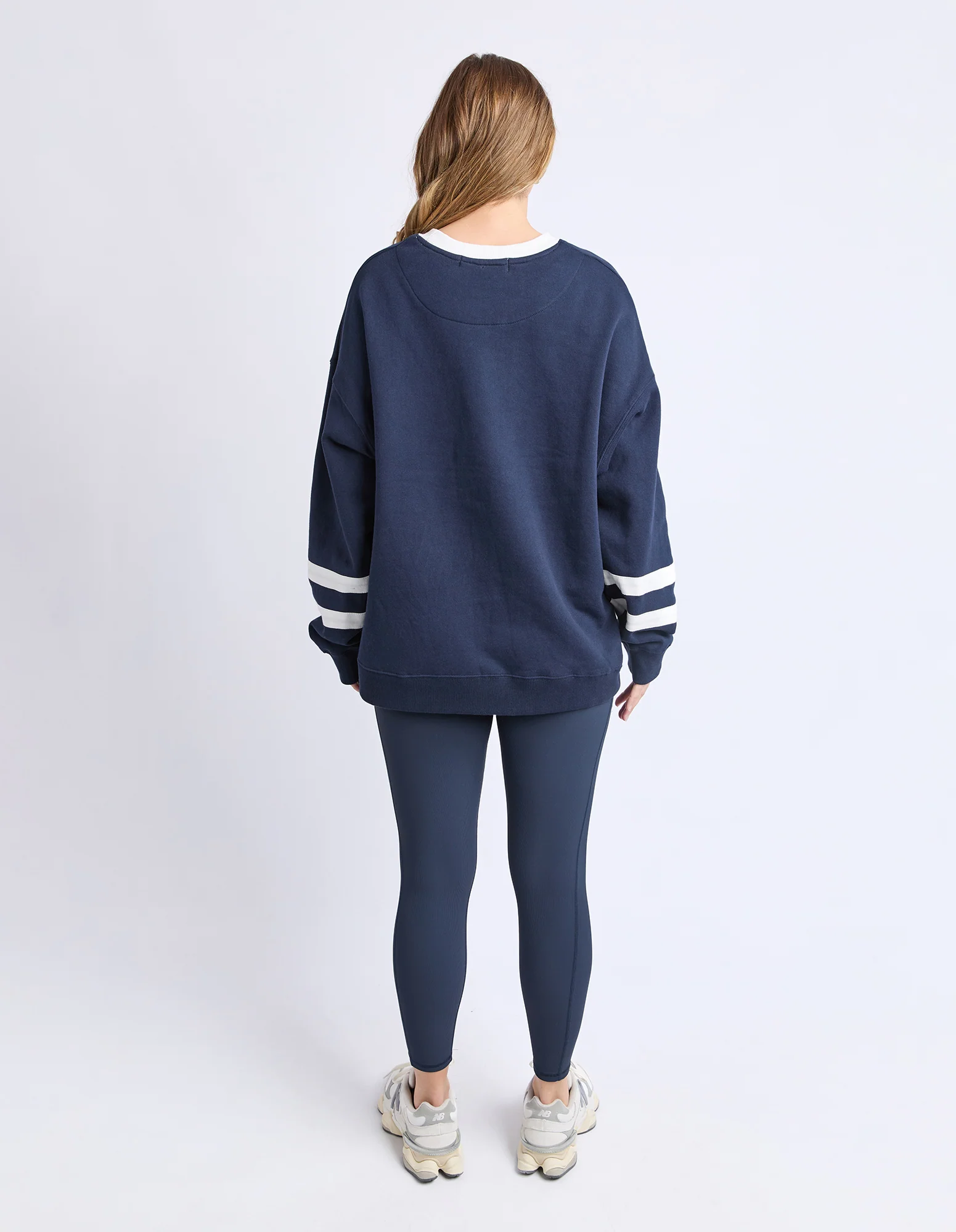 Club Life Oversized Crew Navy/White - Image 4