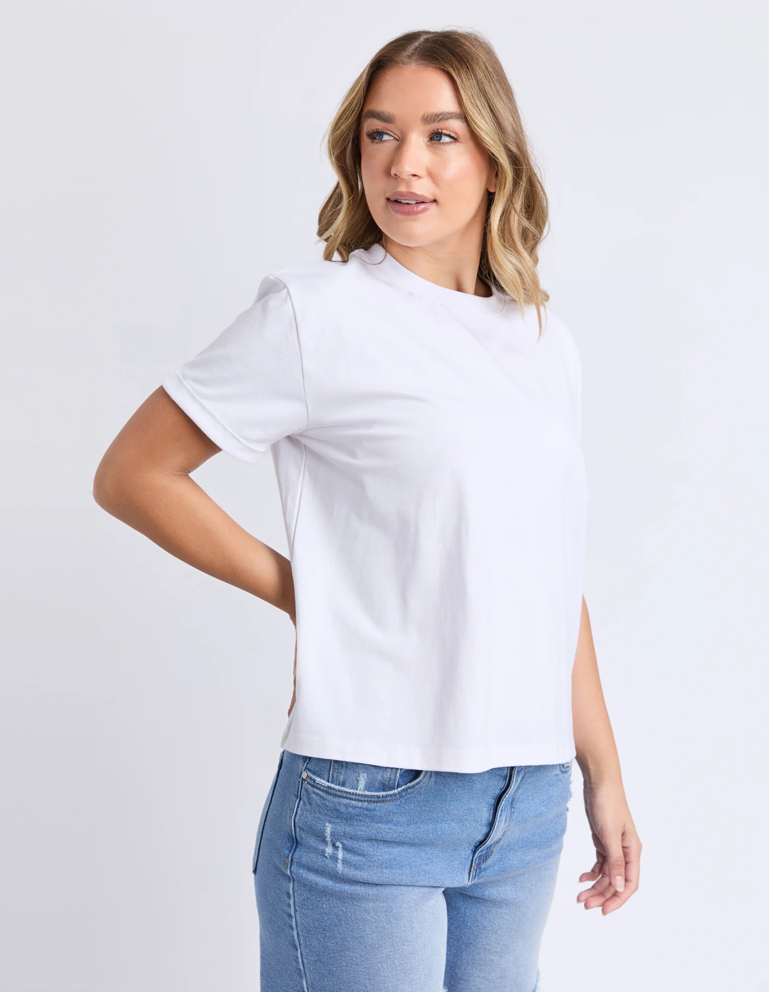 Ettie Tee White - Image 4