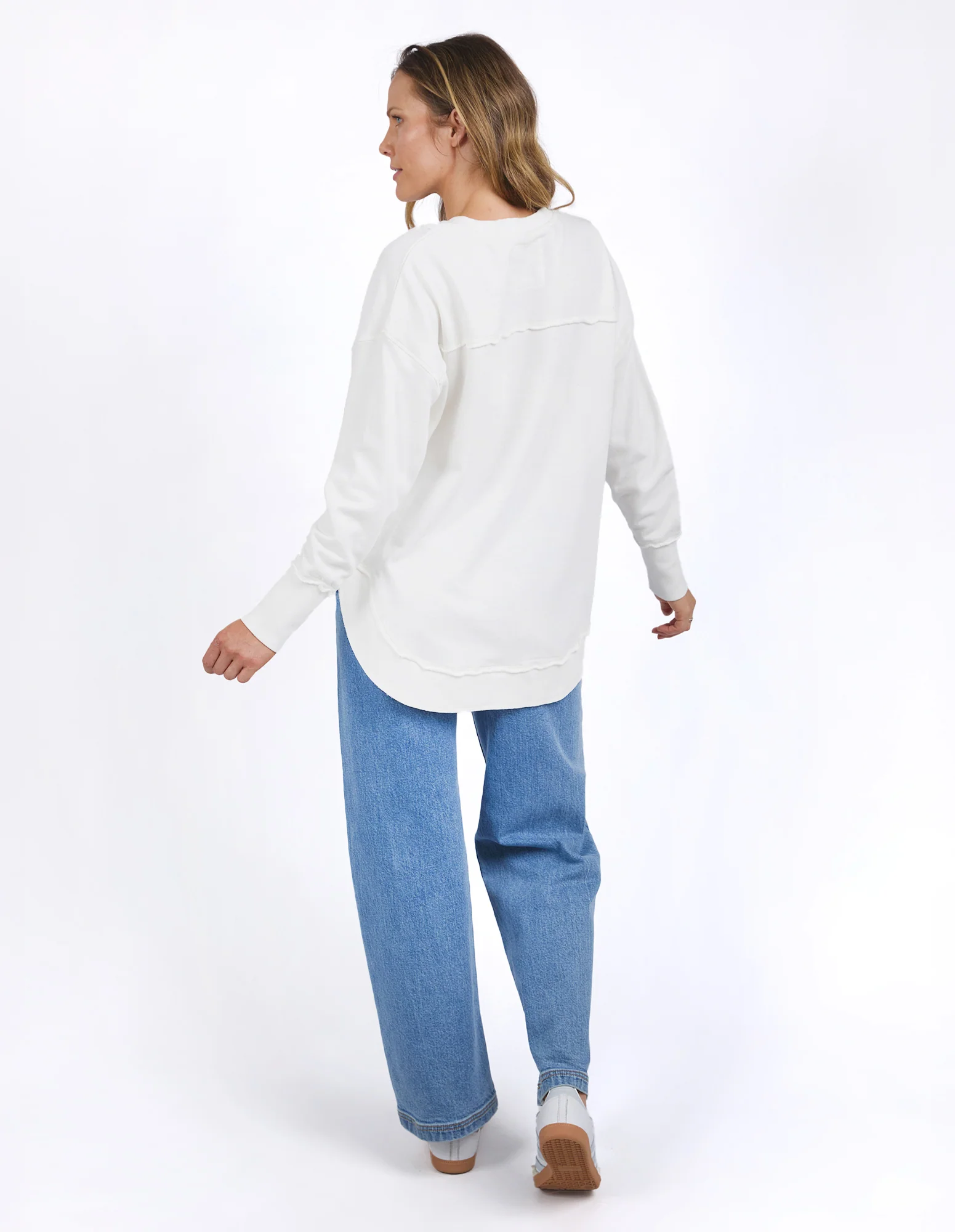 Delilah Crew Vintage White - Image 3