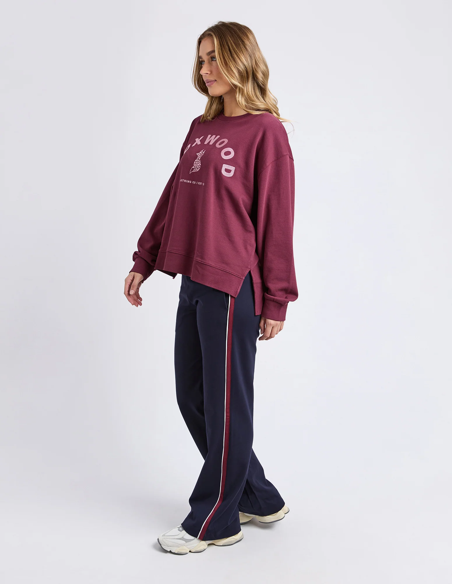 Effortless Contrast Crew Windsor Wine - Image 6