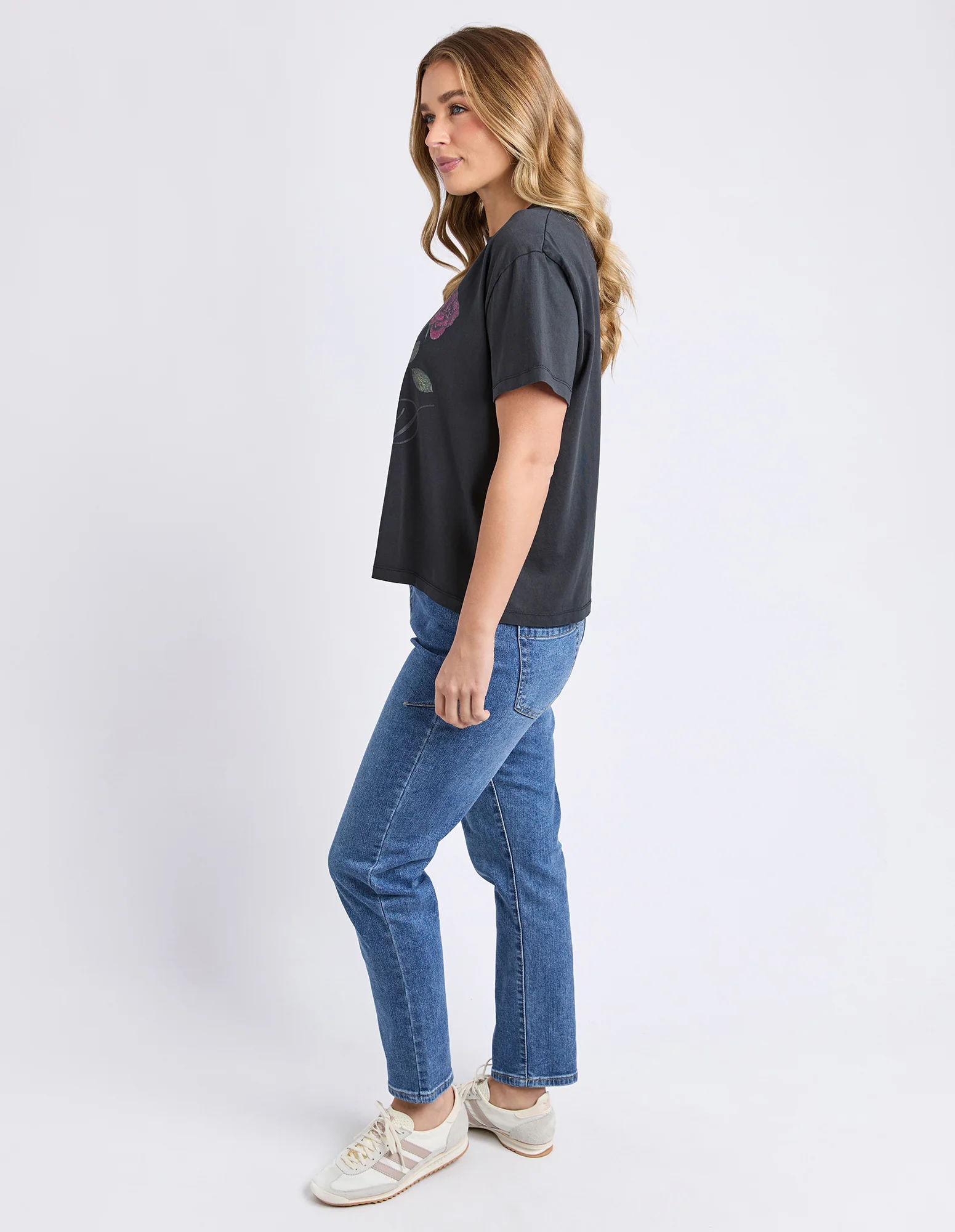 English Rose Tee Black - Image 6