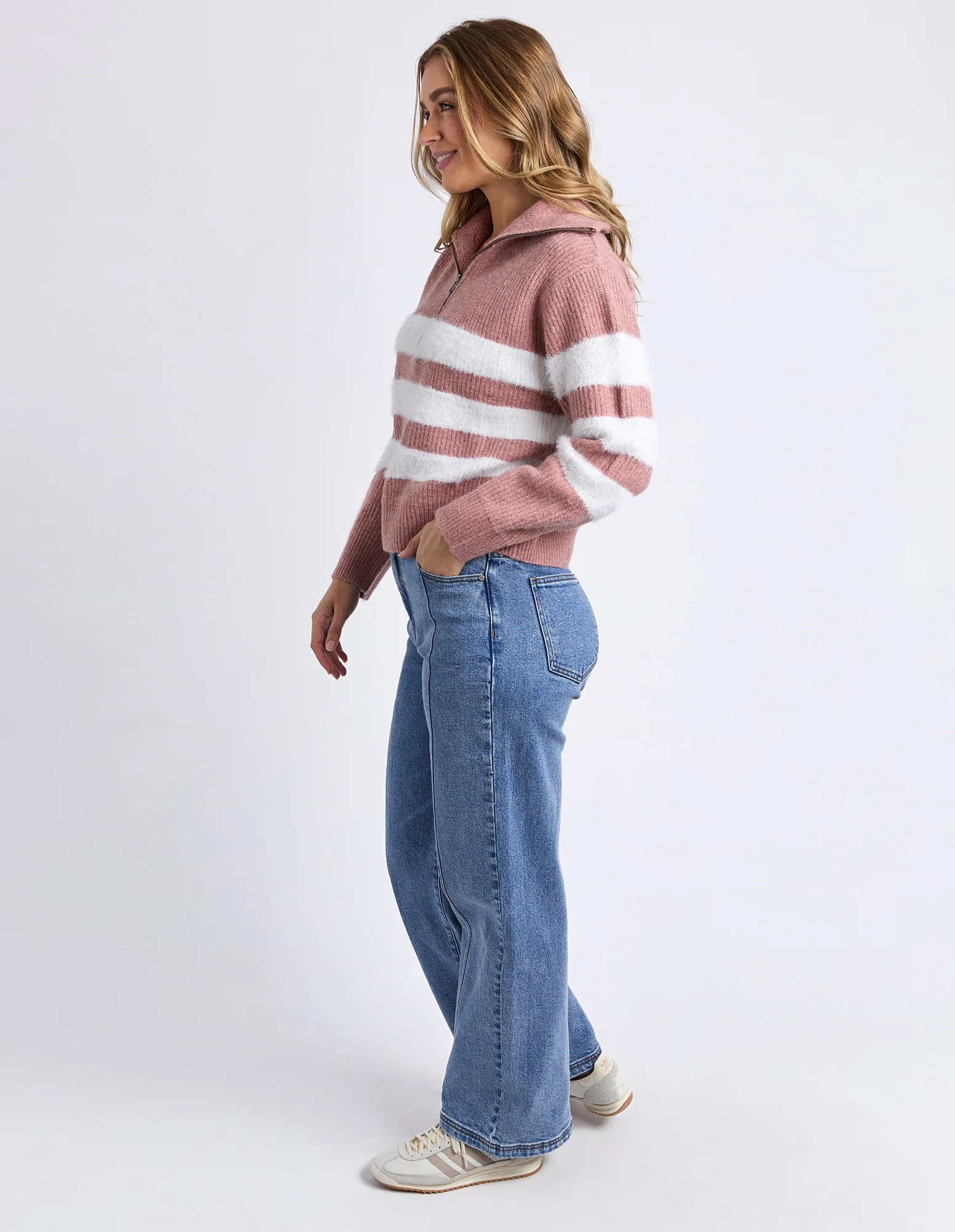 Gracie Zip Crew Woodrose - Image 7