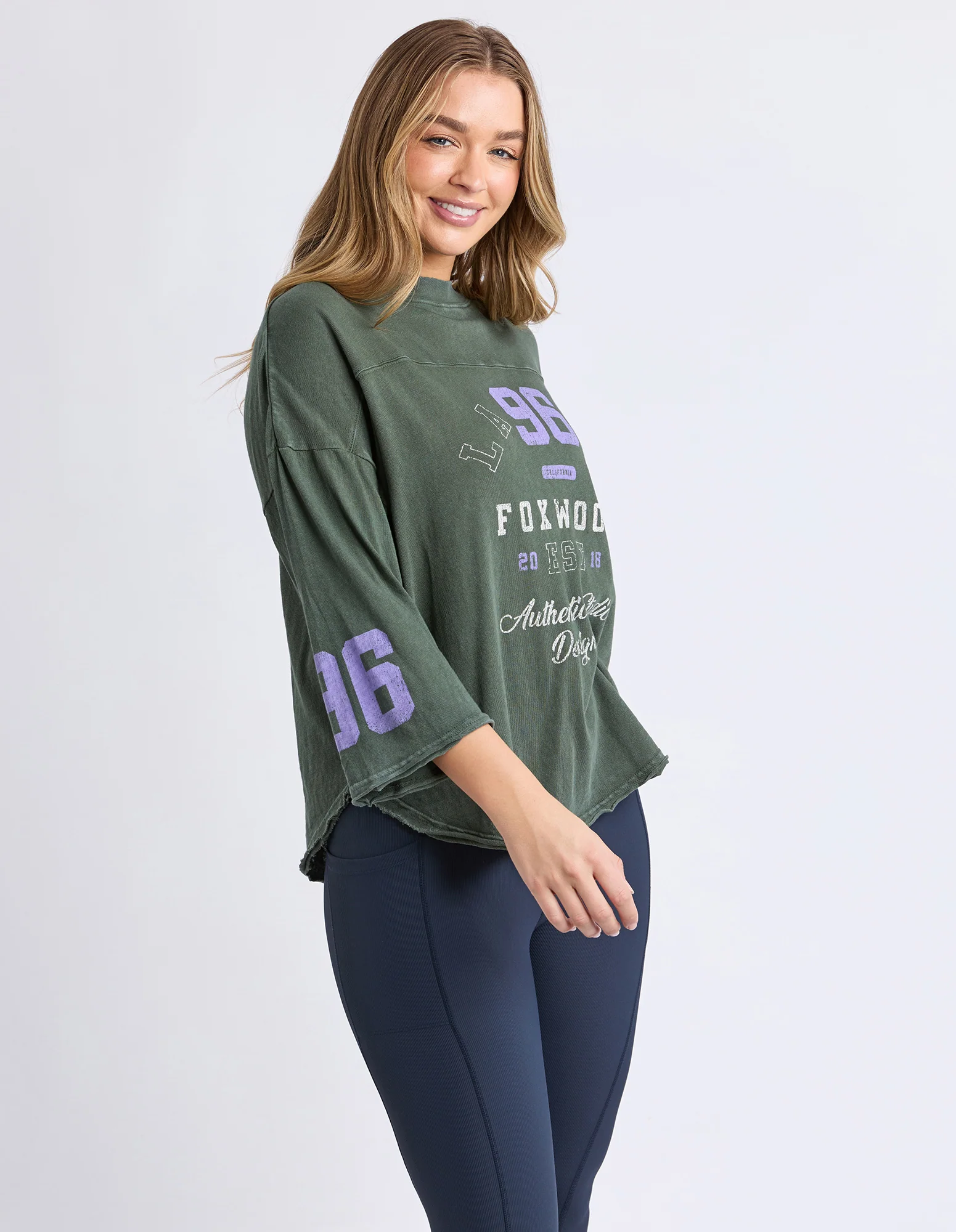 La Studio Tee Khaki - Image 5