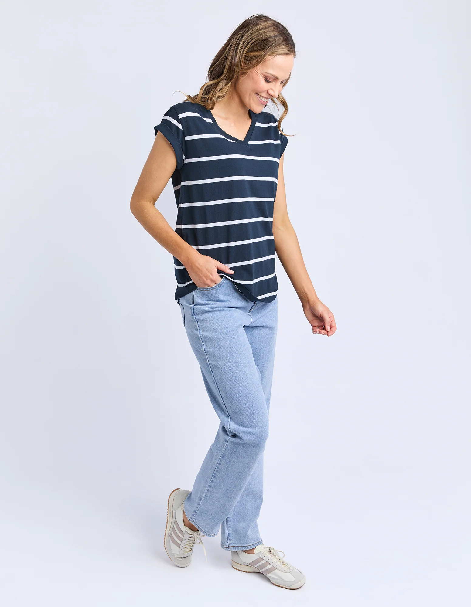 Manly Stripe Vee Tee Dark Sapphire/ White - Image 6