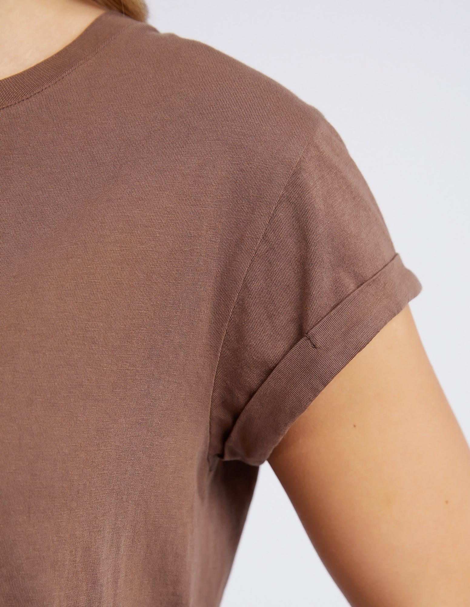 Manly Tee Chocolate - Image 5