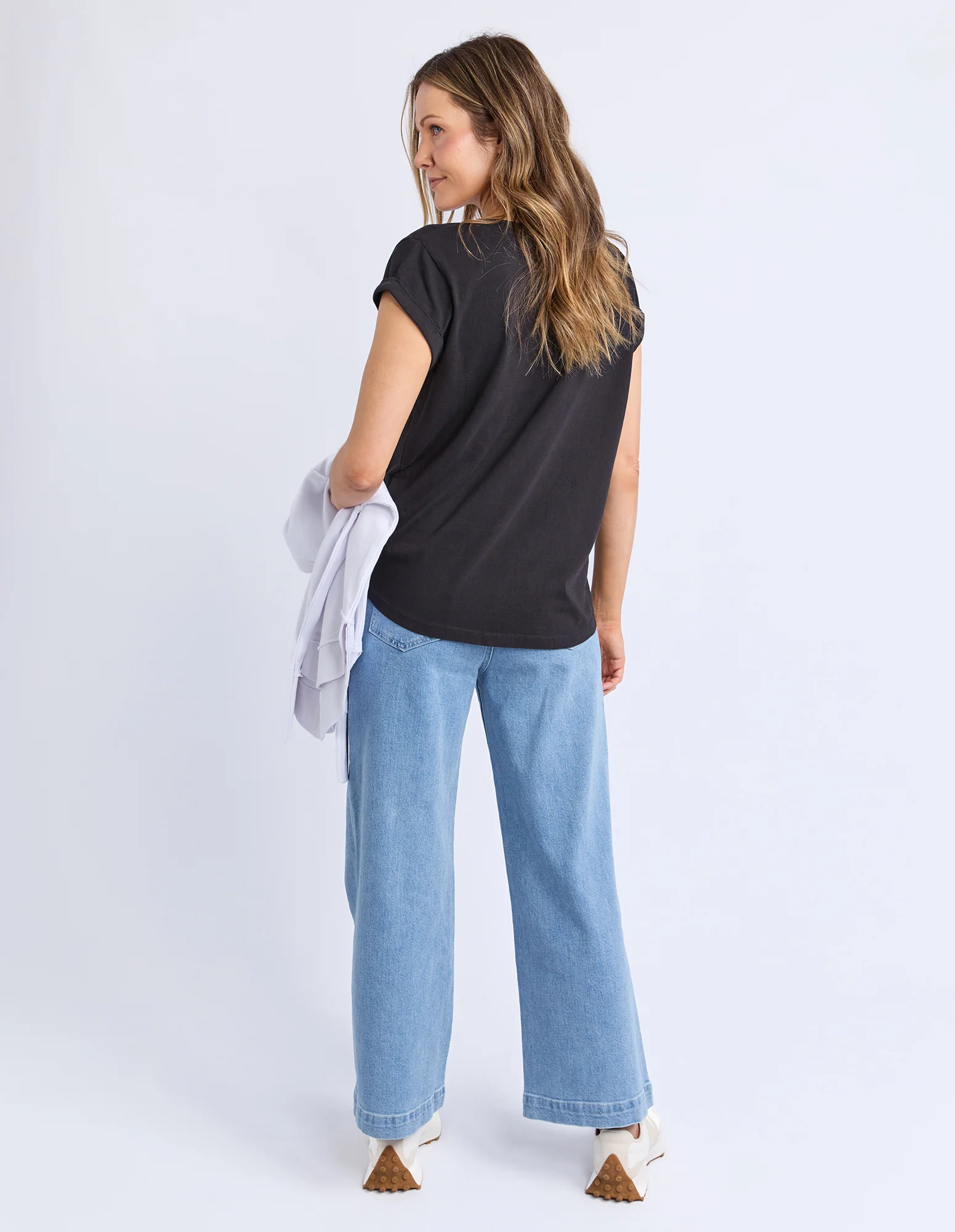 Manly Vee Tee Black - Image 3