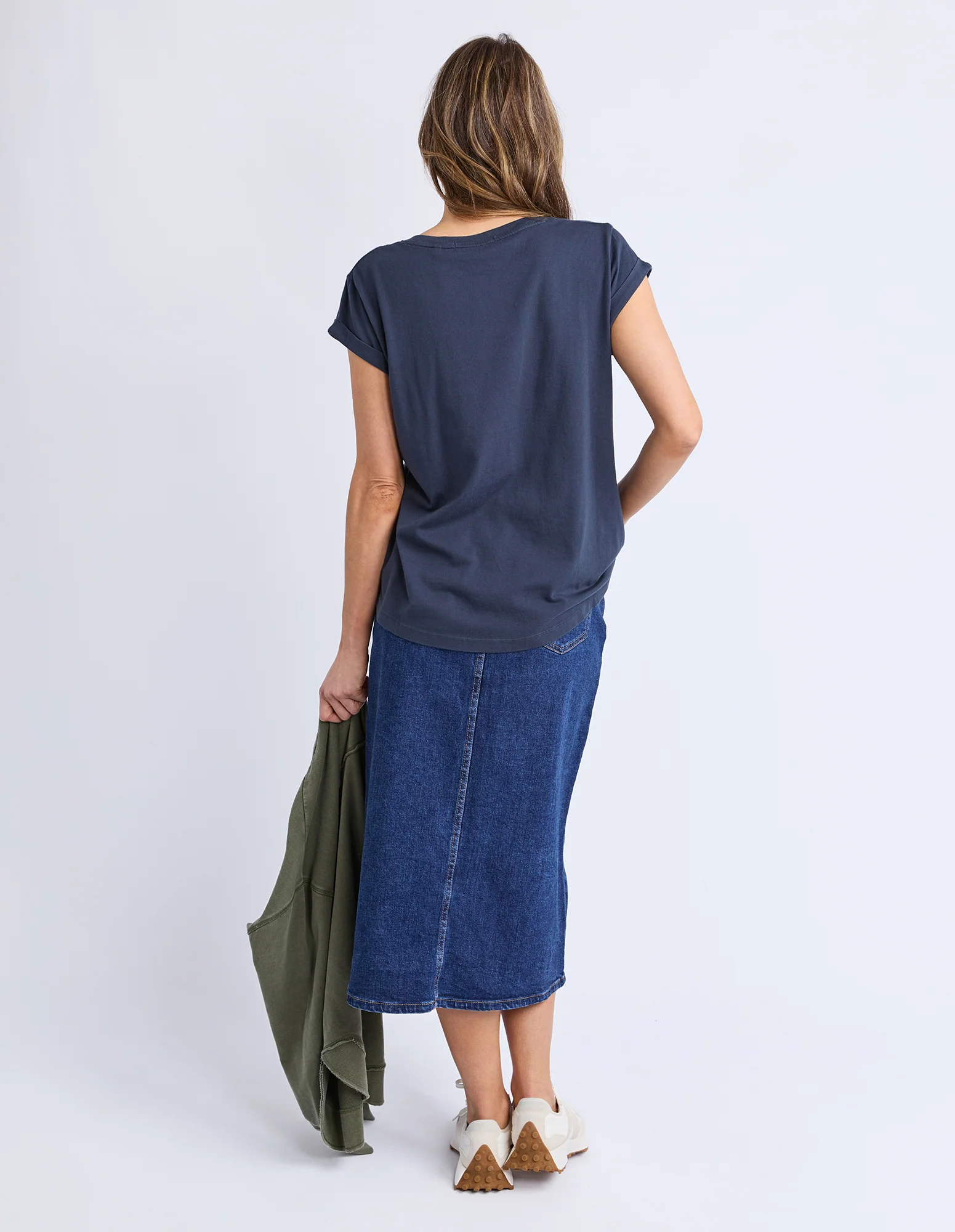 Manly Vee Tee Navy - Image 3