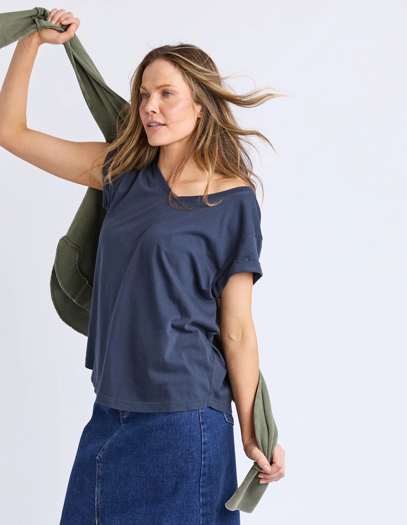Manly Vee Tee Navy - Image 4