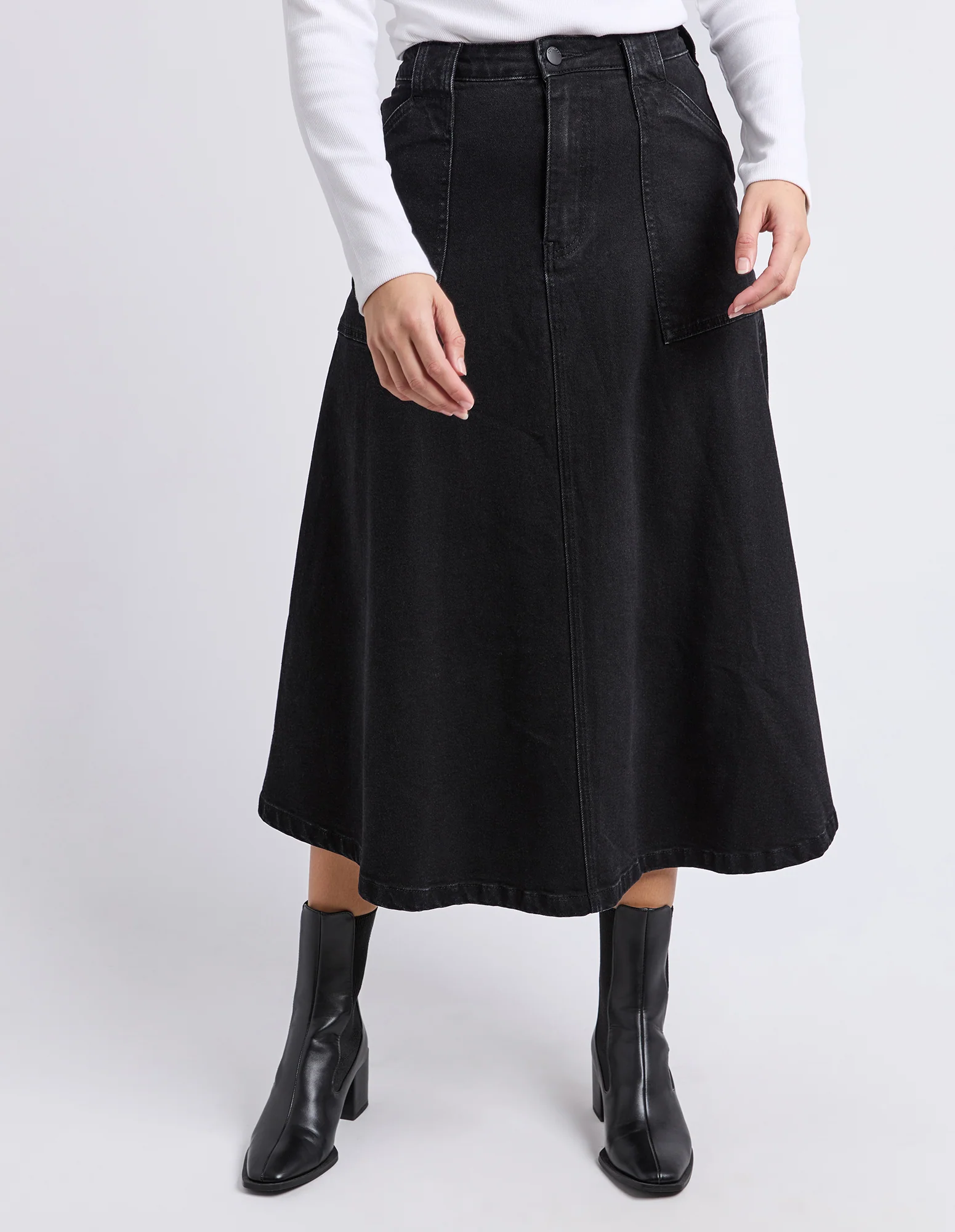 Potter Skirt Washed Black - Image 2