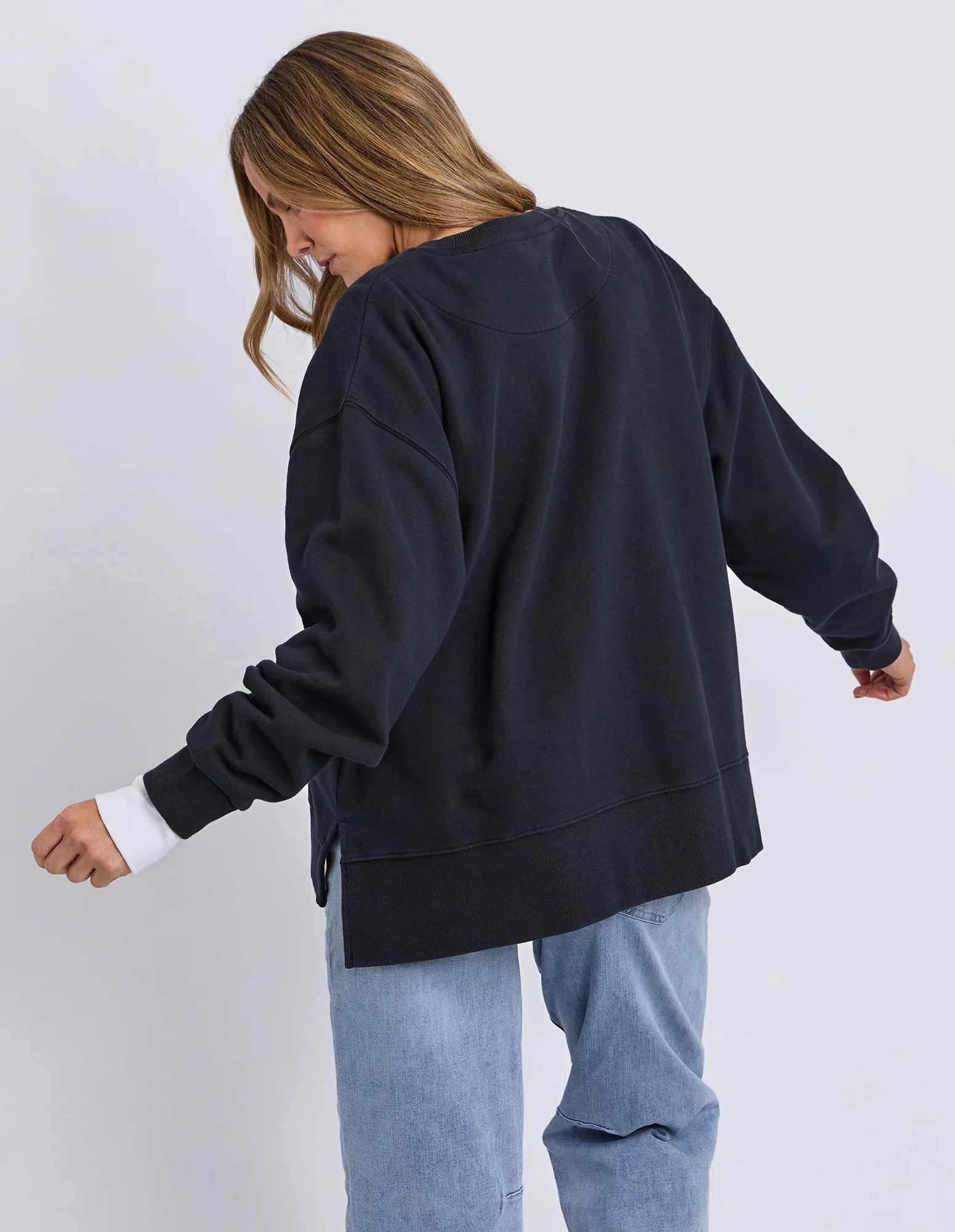 Rosa Crew Washed Black - Image 3