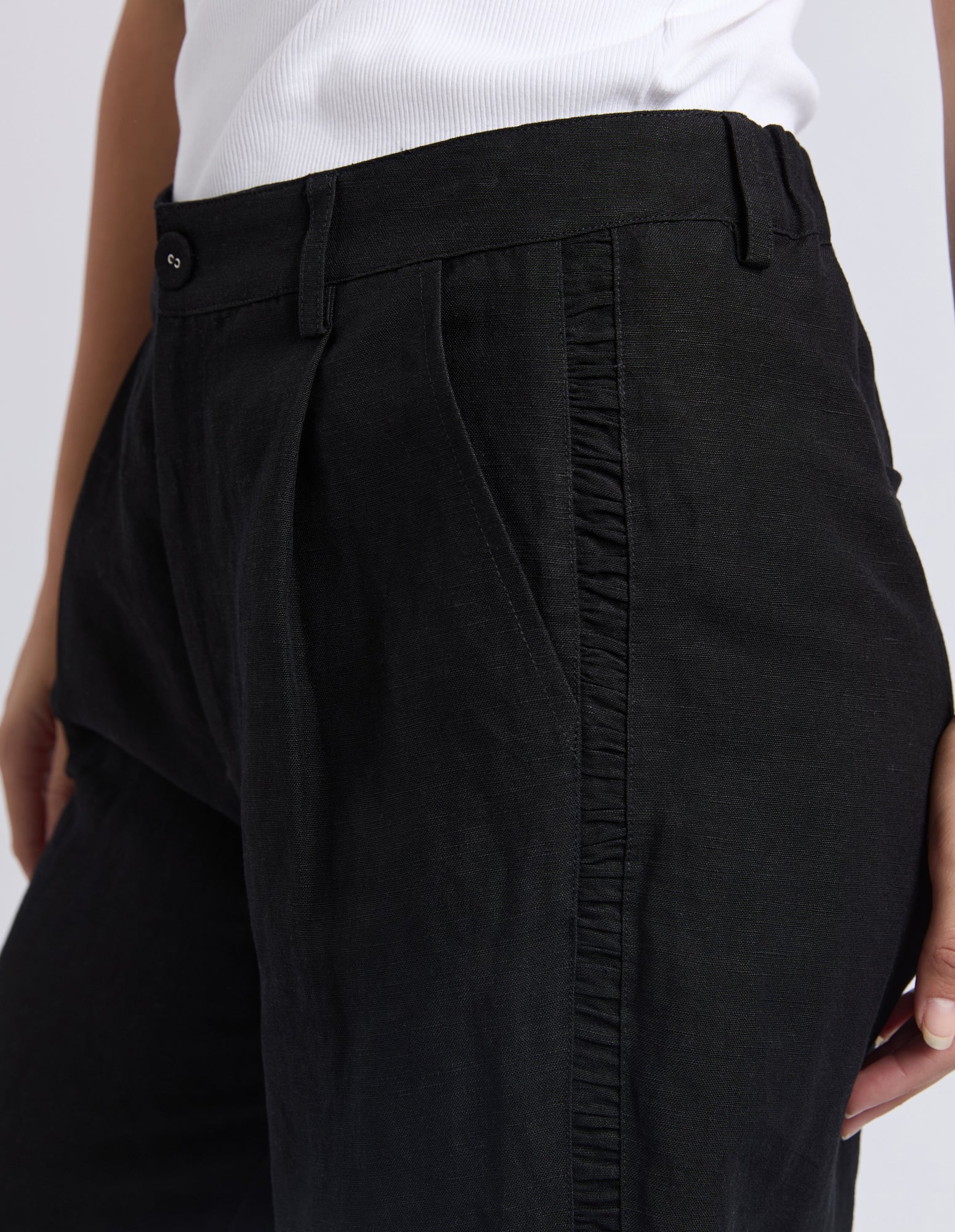San Lucas Short Black - Image 5