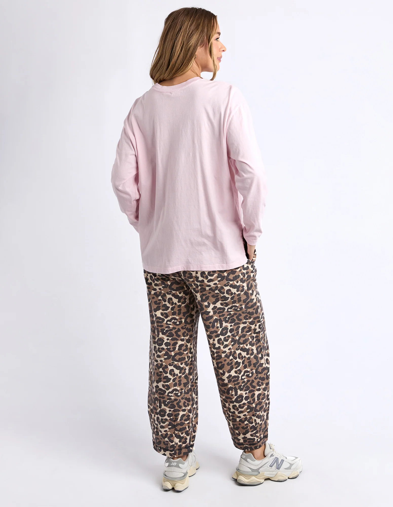 Simplified Long Sleeve Tee Blossom - Image 3