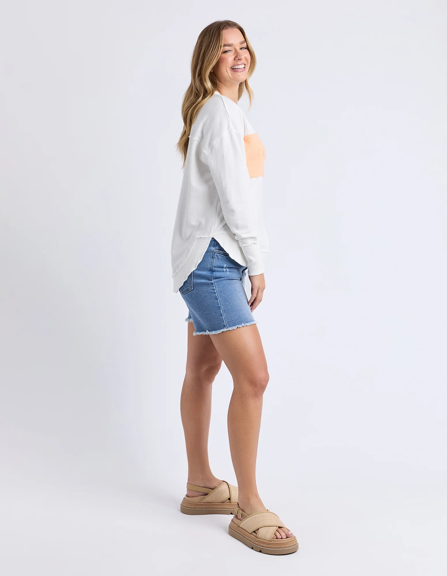 Simplified Tonal Crew Vintage Wht & Peach - Image 6