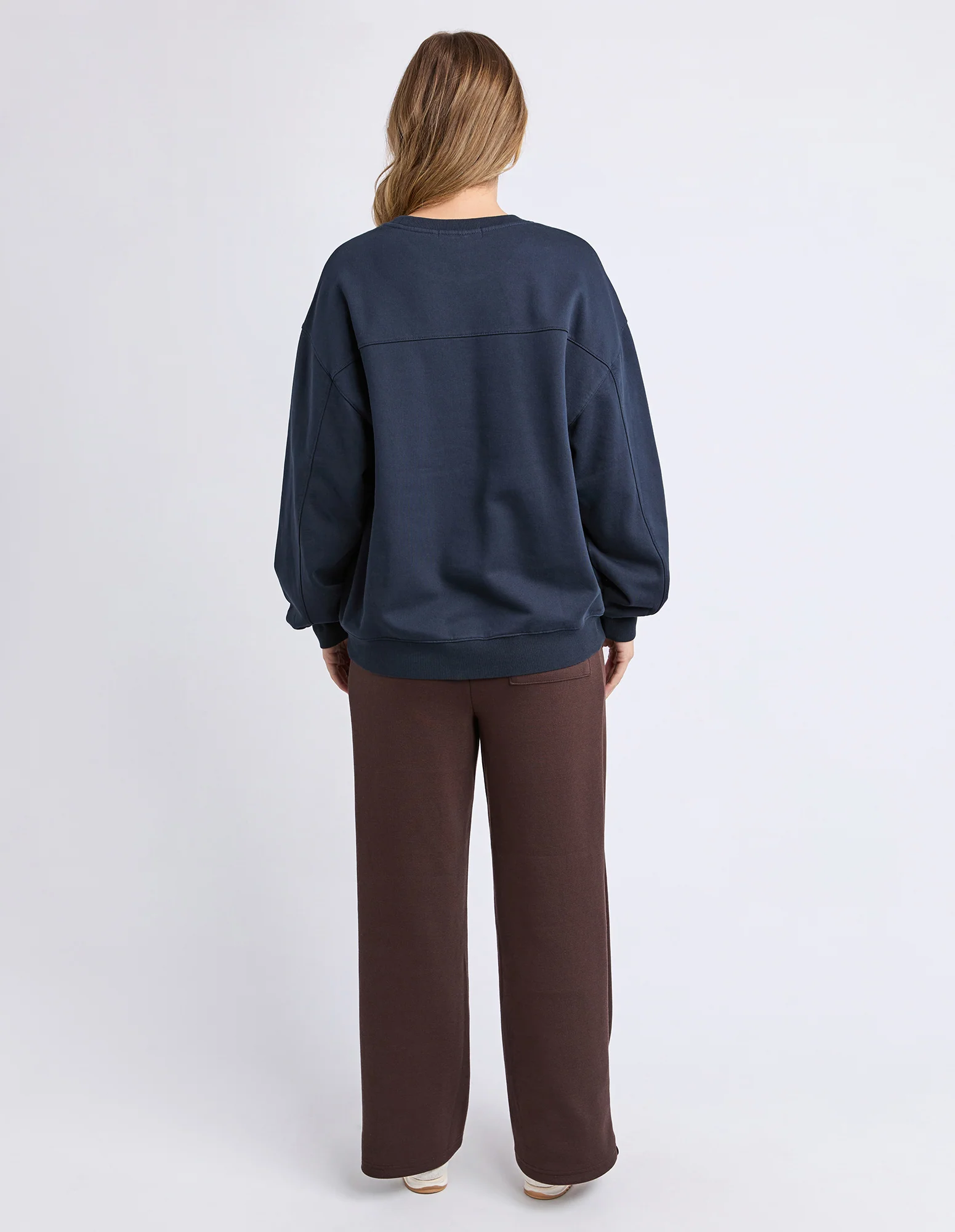 Studio Oversized Crew Dark Sapphire - Image 3