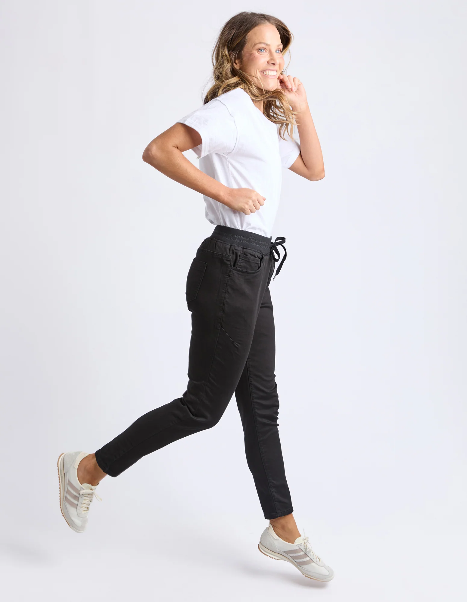 Sylvia Jogger Black - Image 6