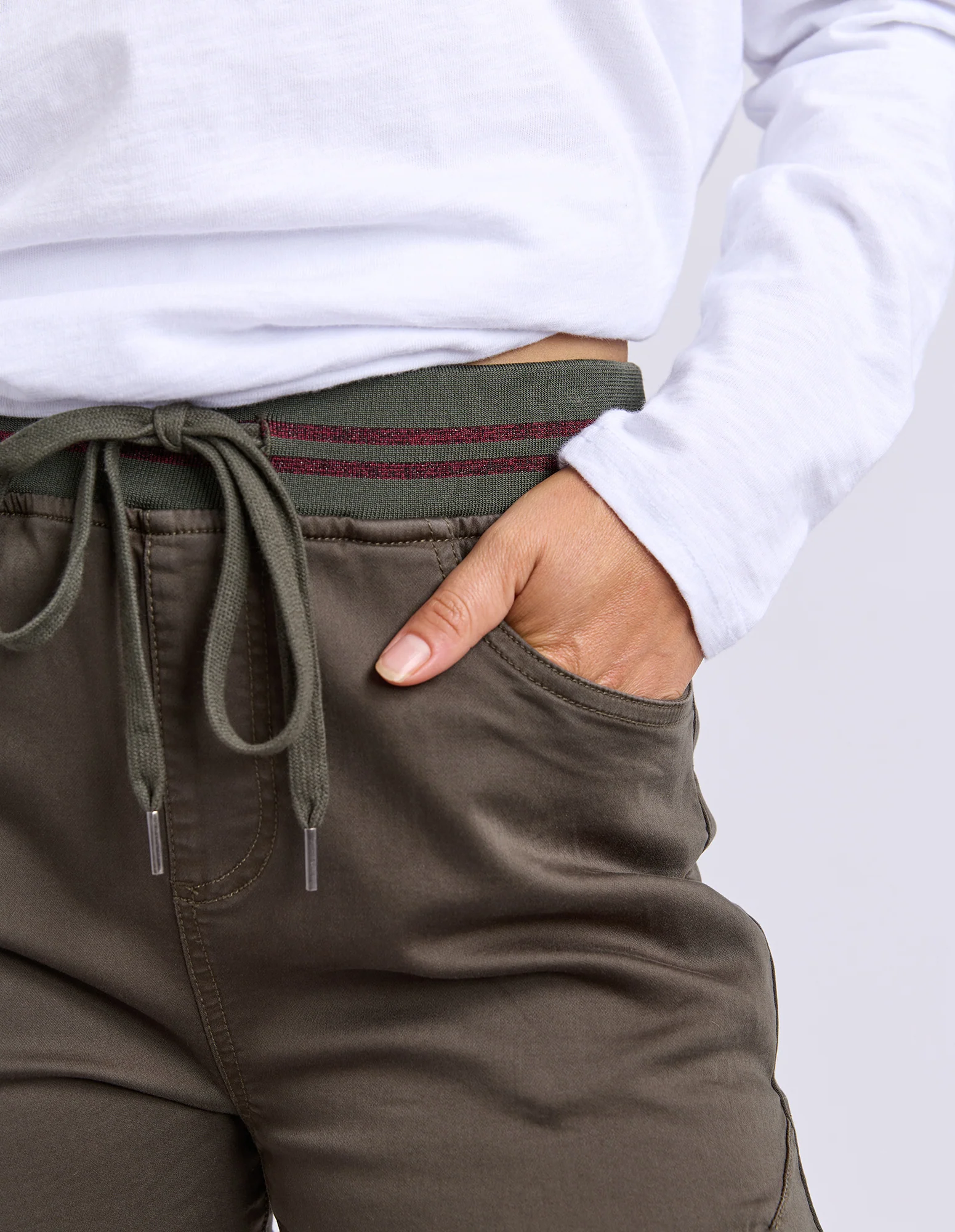 Sylvia Jogger Dark Khaki - Image 5